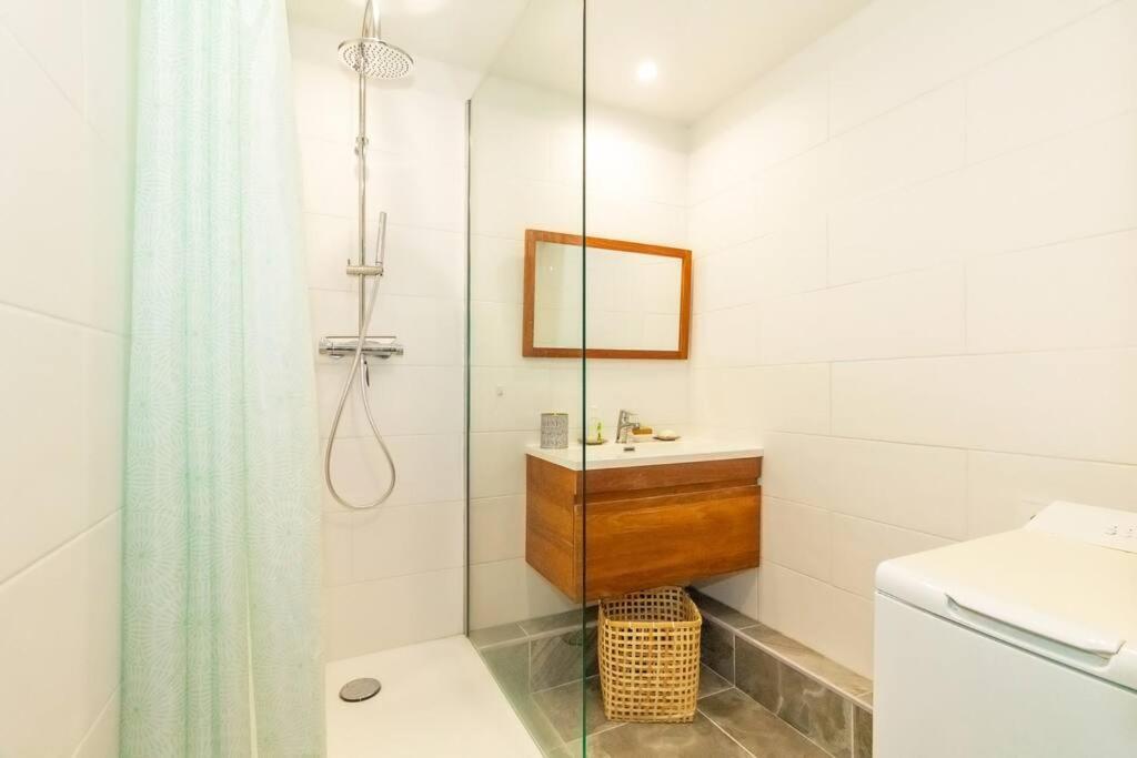 Exotica - En Plein Coeur De St Gilles Les Bains Apartment Saint-Gilles-les Bains Bagian luar foto